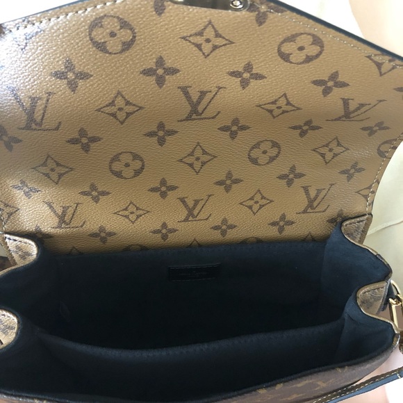 Louis Vuitton Pochette Metis in Reverse Monogram - Picture 3 of 3